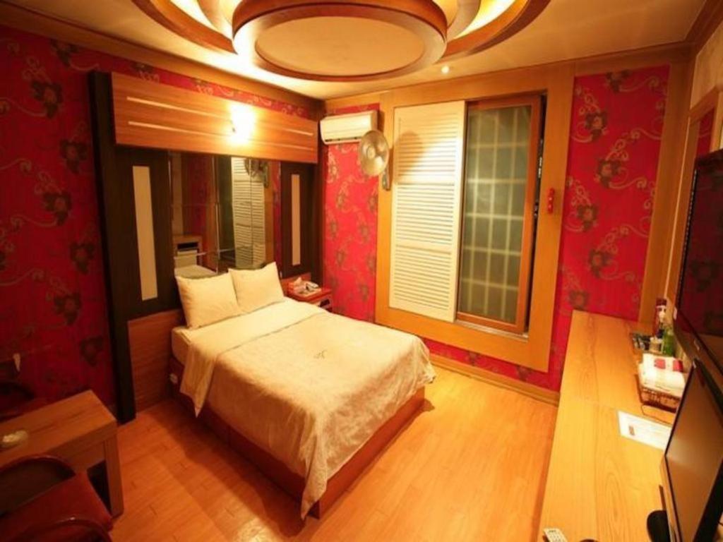Valentine Hotel Kōyō Exterior foto